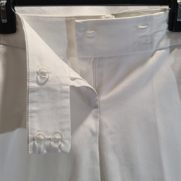 Spring Street Capris - Picture 5 of 8